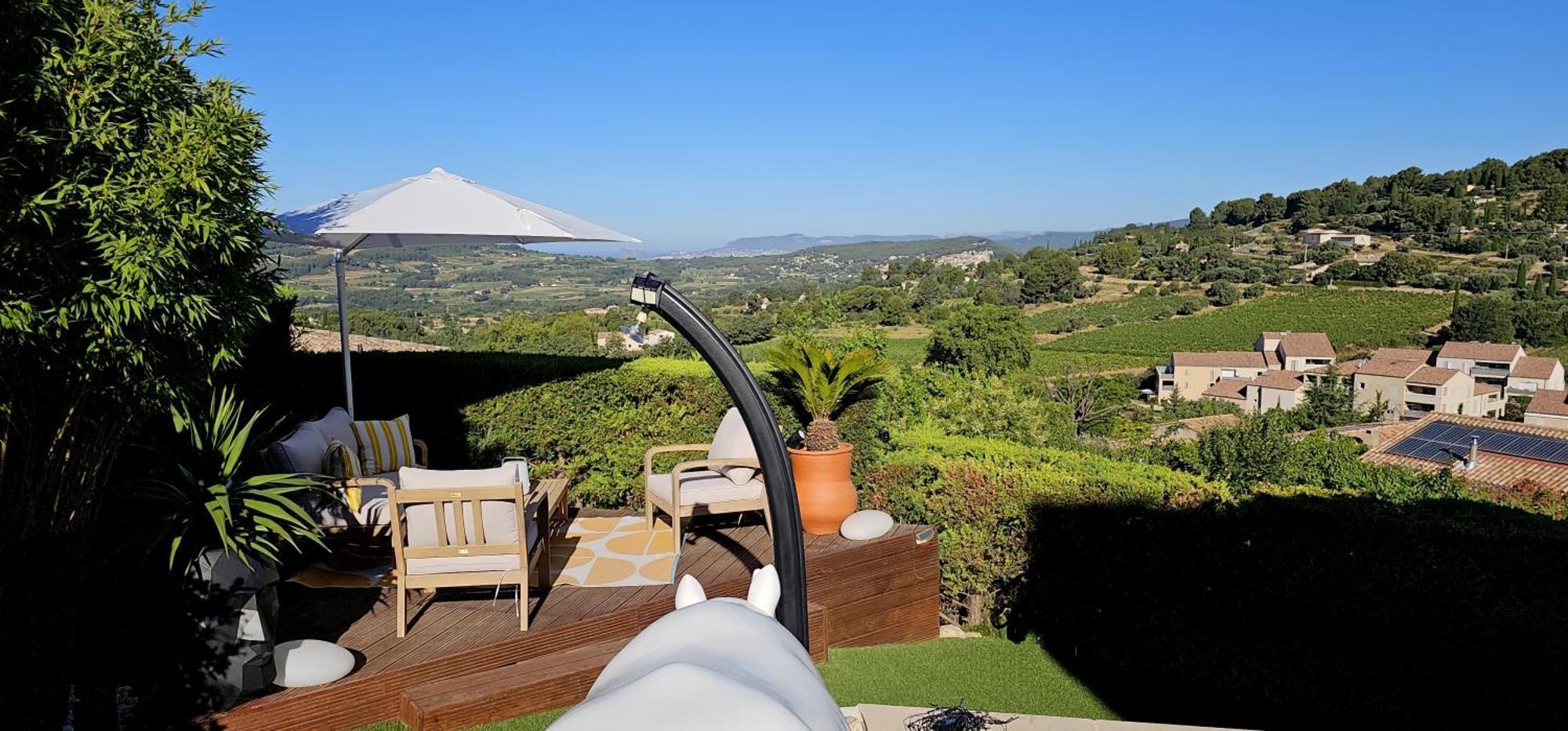 Le Nid Bleu Bed & Breakfast *