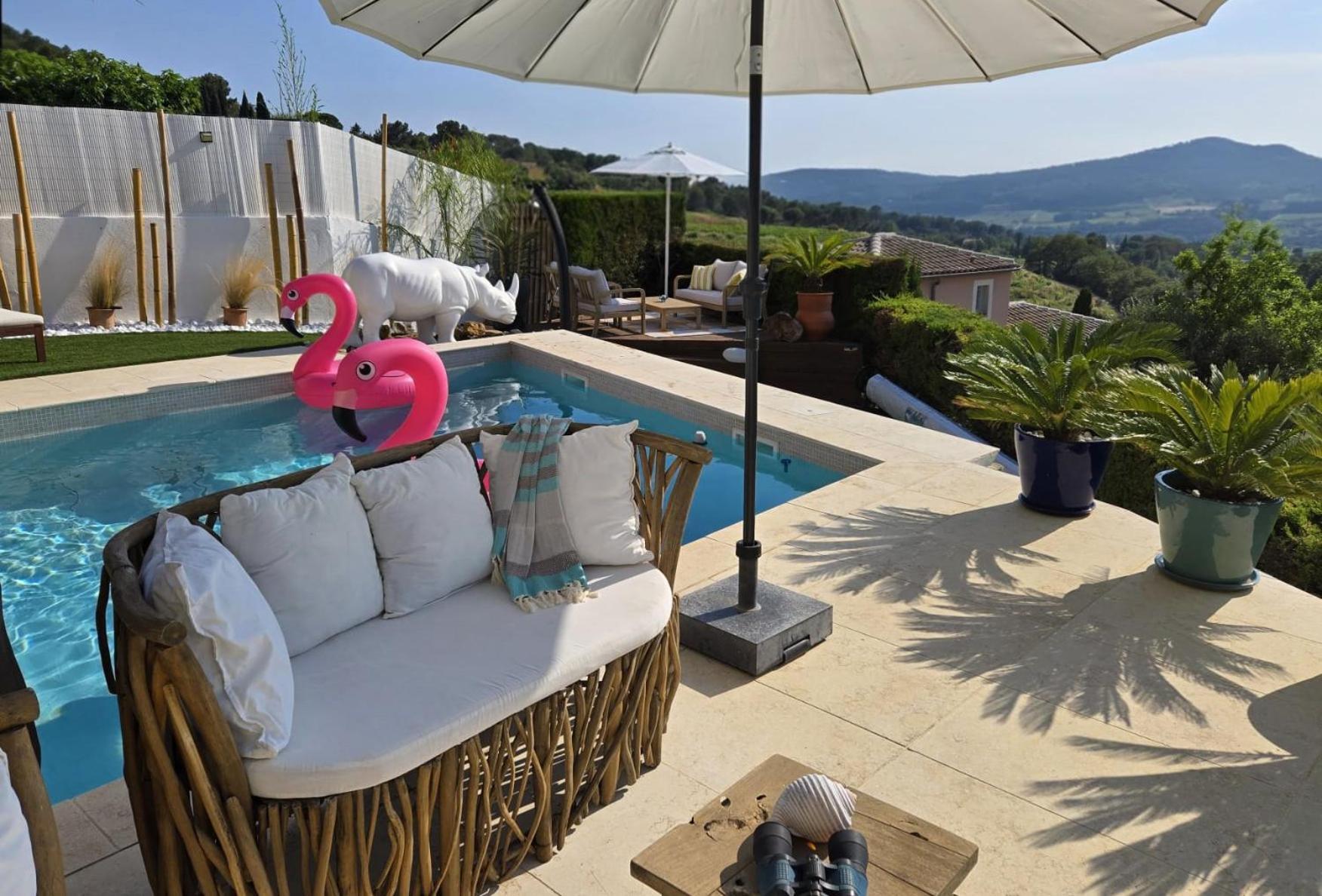 Le Nid Bleu Bed & Breakfast Le Beausset