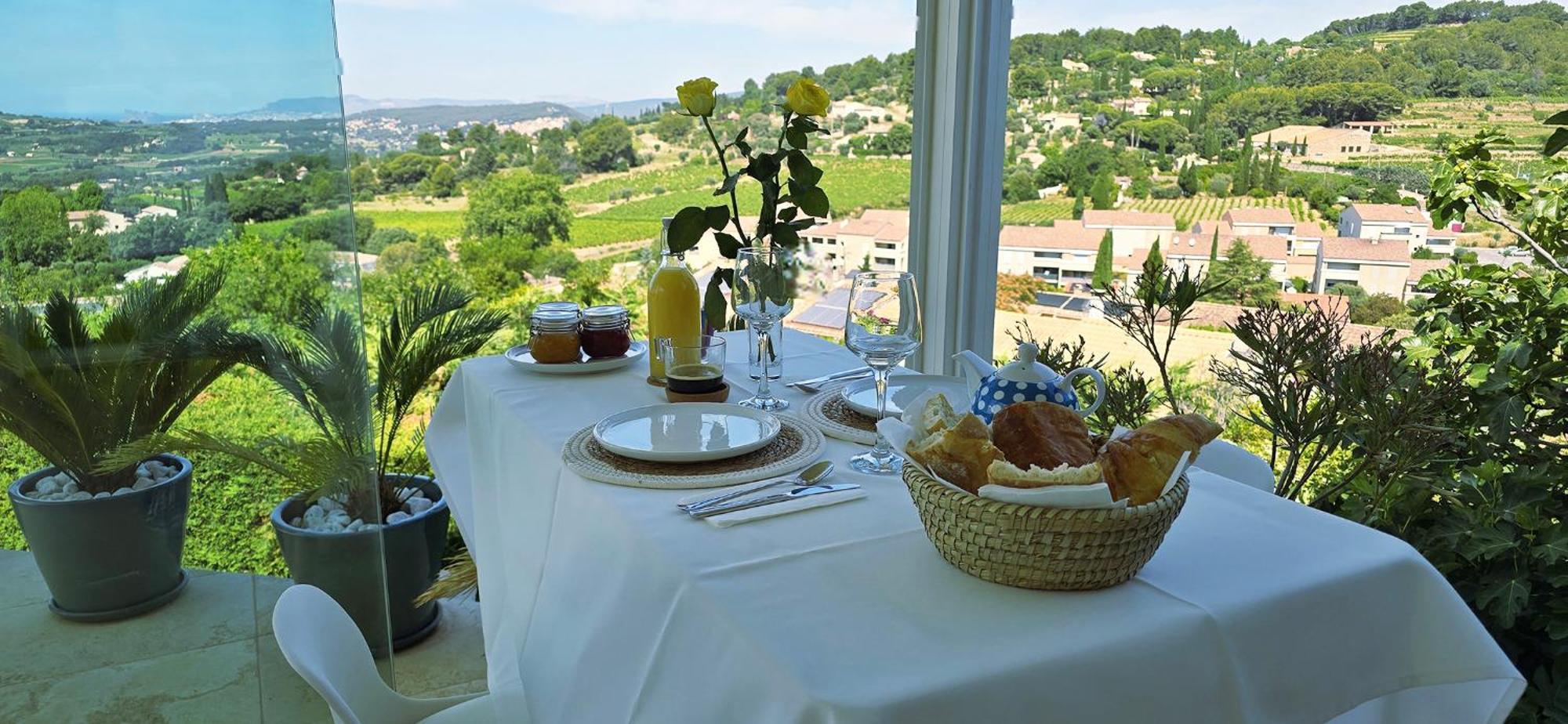 Le Nid Bleu Bed & Breakfast Le Beausset
