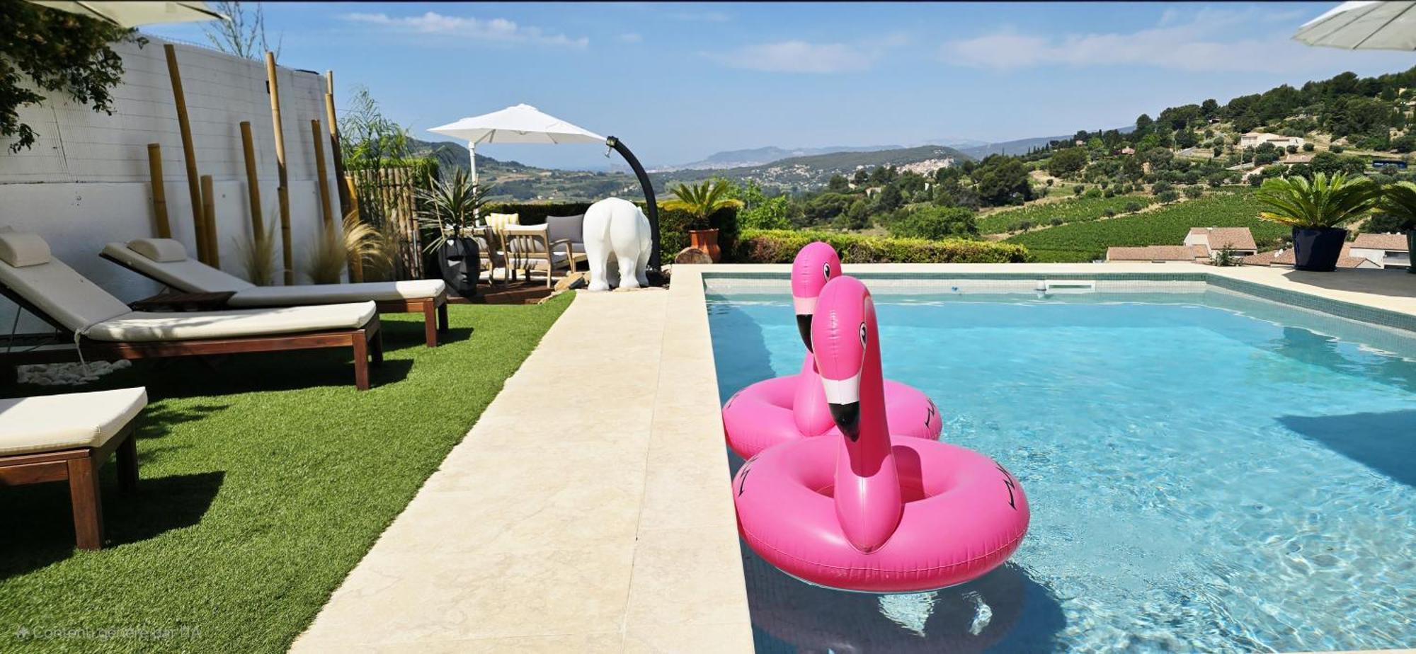 Le Nid Bleu Bed & Breakfast *